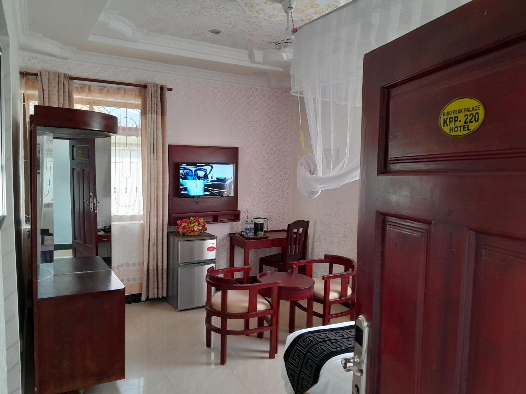 Kibo Peak Palace Hotel Morogoro Exterior photo